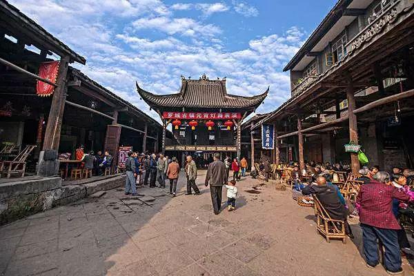 逃出上锁的现代房间3